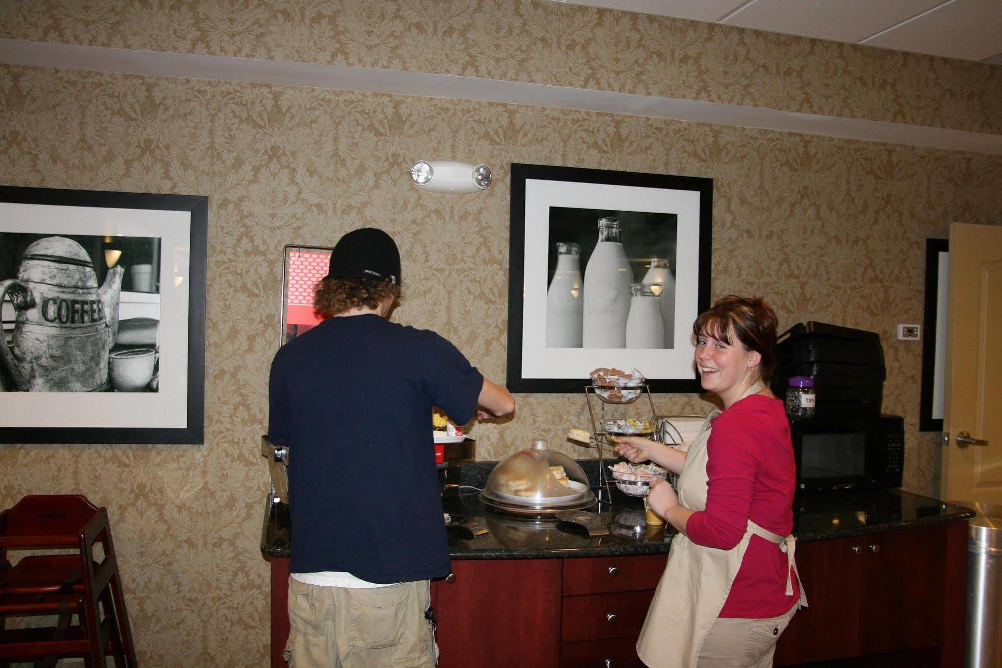 Hampton Inn Morehead Restoran gambar